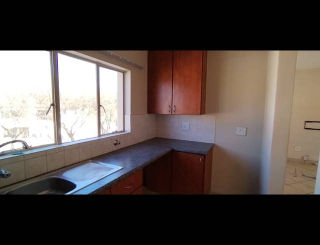 2 BEDROOM APARTMENT TO LET IN COUNTRY VIEW